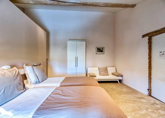 Demeure De Flammarenc Bed & Breakfast 4*