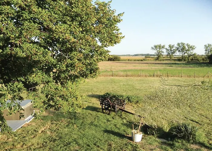 Demeure De Flammarenc Bed & Breakfast 4*